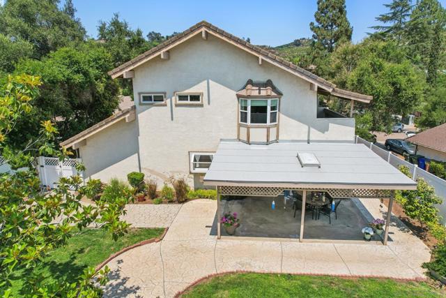 2807 Carlton Way, Fallbrook CA: https://media.crmls.org/mediaz/d796074b-ceba-48d7-9562-da33157dda42.jpg