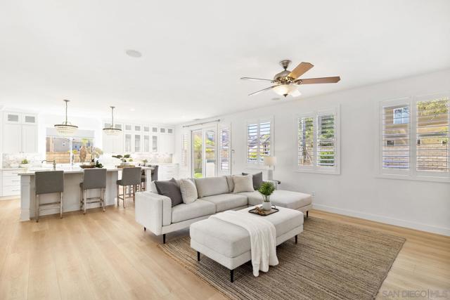 2337 Douglaston Glen, Escondido CA: https://media.crmls.org/mediaz/d79681ff-a96d-4005-be02-d017fee5b8ac.jpg