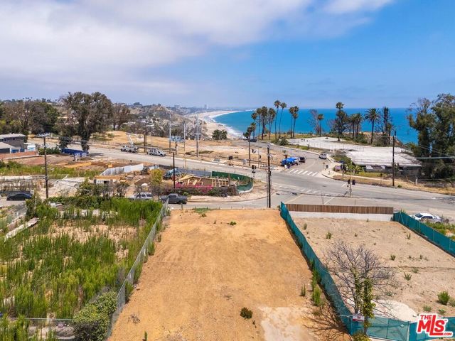 17034 Livorno Drive photo 2