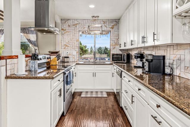 Detail Gallery Image 9 of 37 For 1887 Guilder Gln, Escondido,  CA 92029 - 3 Beds | 2 Baths