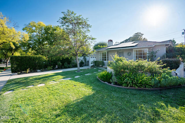 581 N Sunnyslope Avenue, Pasadena CA: https://media.crmls.org/mediaz/d7971093-4358-45ca-a403-7d94ead7cc14.jpg