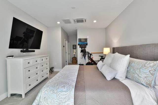 580 Yale Way, San Jose CA: https://media.crmls.org/mediaz/d7971914-6da1-4d98-bc3a-110fde9c3506.jpg