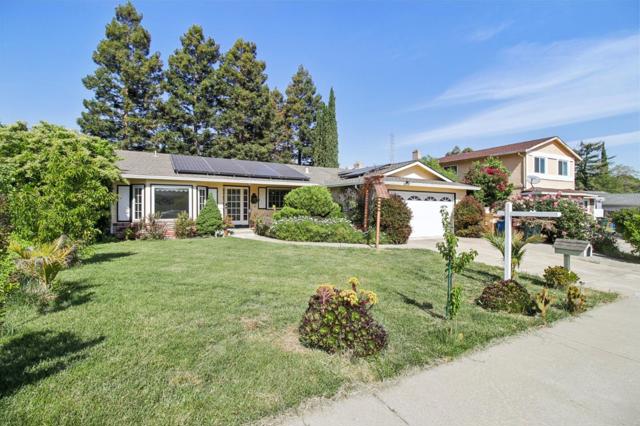 2308 Gabriel Court, Antioch CA: https://media.crmls.org/mediaz/d7979b66-c87a-41dd-95bd-41e8743b56e1.jpg