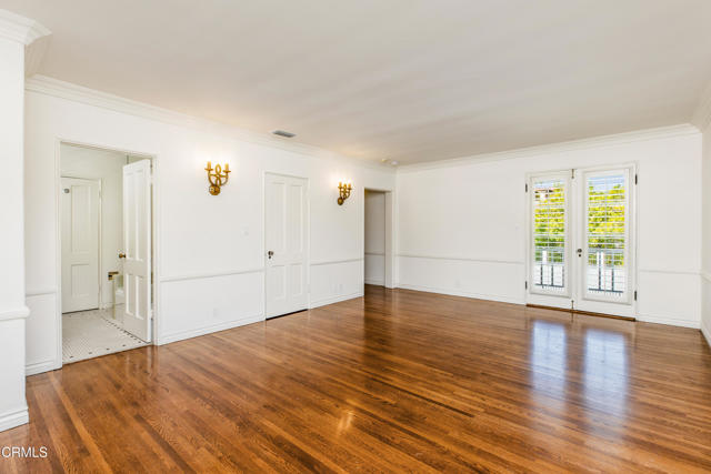 1184 Arden Road, Pasadena CA: https://media.crmls.org/mediaz/d7995b23-ab62-48fc-bb21-2511752d95d7.jpg
