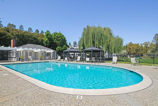 1735 Parkview Green Circle, San Jose CA: https://media.crmls.org/mediaz/d79a1be8-79df-43c6-b00d-5fd28e23e7a7.jpg