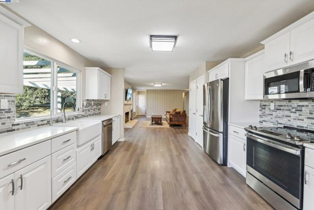 4807 Live Oak Ave, Oakley CA: https://media.crmls.org/mediaz/d79a6507-7889-4004-a7d1-55b9e0460046.jpg