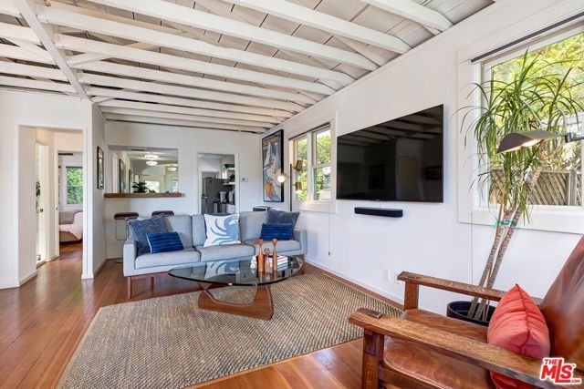 667 Marine Street photo 6