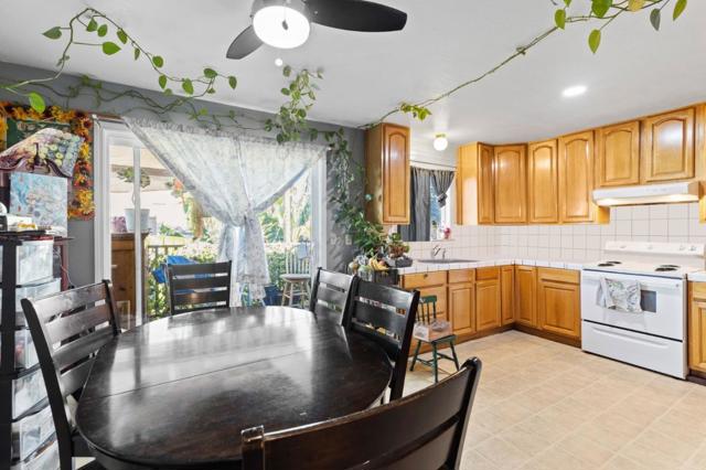 306 Beech Street, Redwood City CA: https://media.crmls.org/mediaz/d79cc81b-f673-4d26-8ca1-60b25d921b79.jpg
