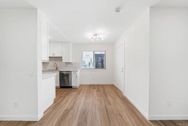 Detail Gallery Image 7 of 34 For 3825 Van Dyke Ave Apt 3, San Diego,  CA 92105 - 2 Beds | 1/1 Baths