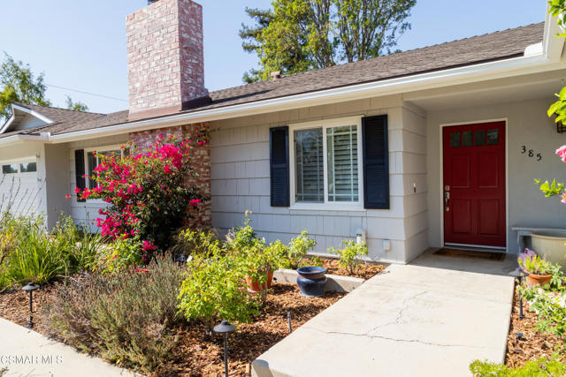 385 Somerset Circle, Thousand Oaks CA: https://media.crmls.org/mediaz/d79eefac-0429-4dd2-808d-e21e4abae169.jpg