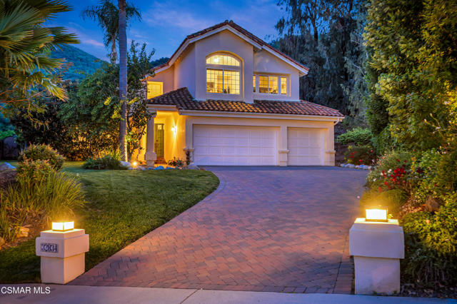 32834 Barrett Drive, Westlake Village CA: https://media.crmls.org/mediaz/d7a1d22d-9547-49f3-b375-db03f16e4aa8.jpg