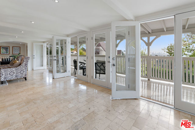 6240 Mulholland Highway, Los Angeles CA: https://media.crmls.org/mediaz/d7a32862-79b1-4d0a-bb5a-def71e41958c.jpg