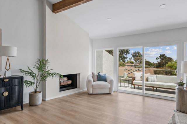 2143 Caminito San Martin, La Jolla CA: https://media.crmls.org/mediaz/d7a46277-a0ce-4ec1-be32-17404bc75e75.jpg