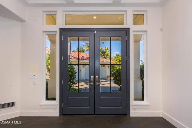 Vista Anacapa Front Doors Interior 2