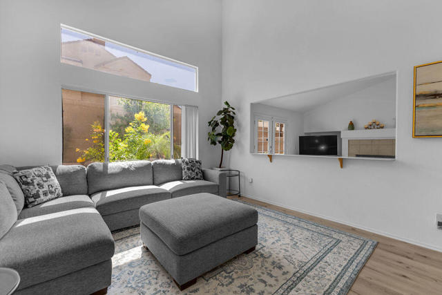 Image 12 of 33 For 45360 Desert Fox Drive