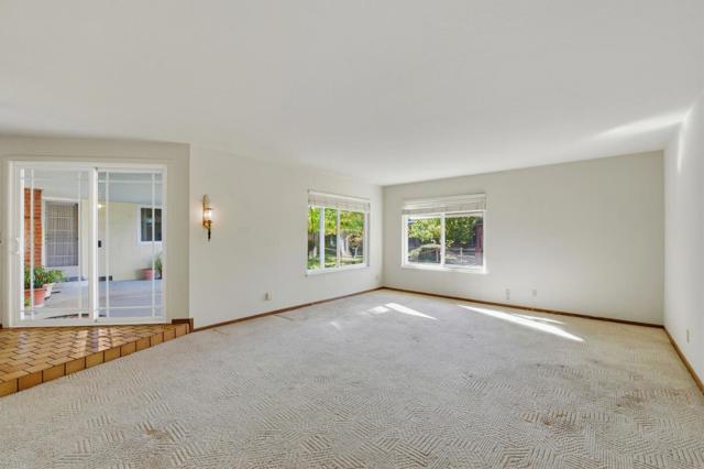4975 Bel Escou Drive, San Jose CA: https://media.crmls.org/mediaz/d7a544f3-a675-4df3-bd25-85064e9907b3.jpg