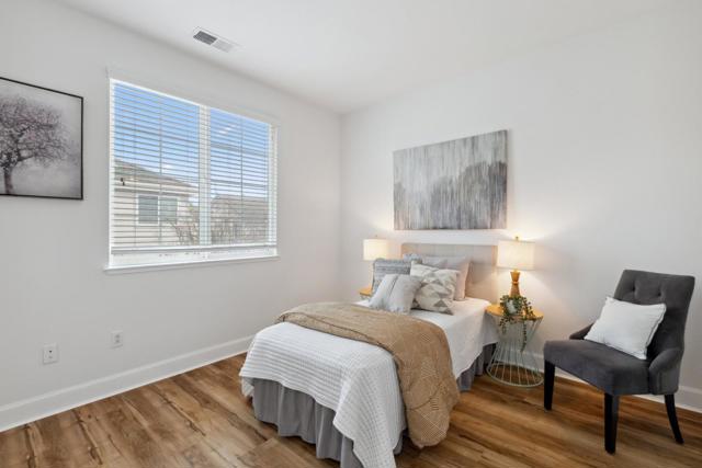 5621 Maymont Lane, Dublin CA: https://media.crmls.org/mediaz/d7a57abd-6fbc-4a2c-9292-204a47bc4cae.jpg