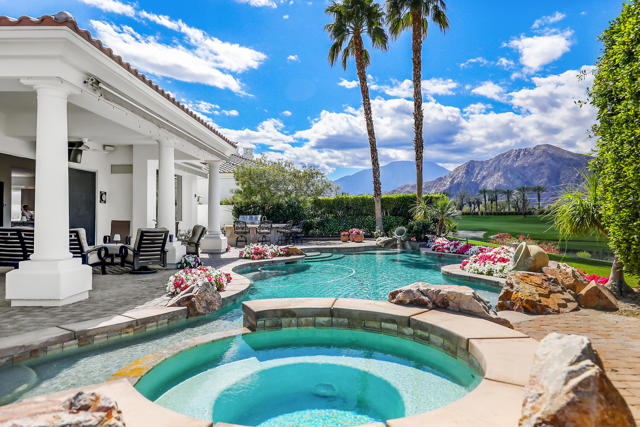 51173 Marbella Court, La Quinta CA: https://media.crmls.org/mediaz/d7a631e7-18ab-4cc6-b4aa-58b0e17faa2b.jpg