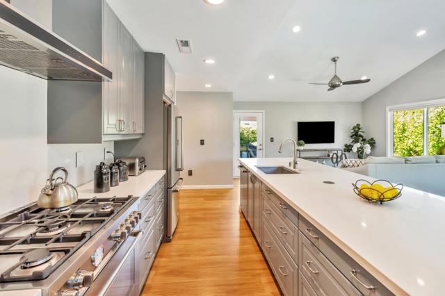 6034 Palm Springs Circle, San Jose CA: https://media.crmls.org/mediaz/d7a696f0-6cf9-4518-b42f-c6785c74a59c.jpg