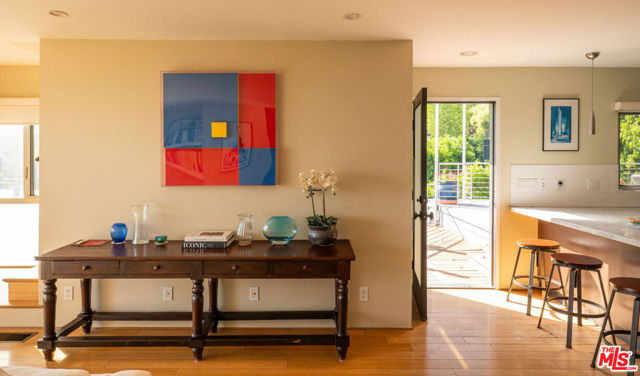 2158 Sunset Plaza Drive, Los Angeles CA: https://media.crmls.org/mediaz/d7a8dde3-dc0b-4961-8b4e-77811a130dbf.jpg