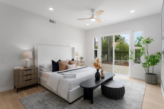 Detail Gallery Image 3 of 46 For 14004 Calle Venecia, San Diego,  CA 92130 - 4 Beds | 2/1 Baths