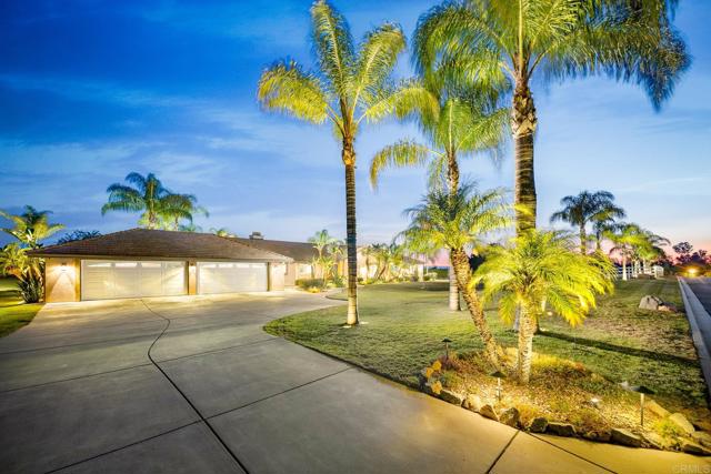 Detail Gallery Image 1 of 43 For 13861 Nicoles Vista, Valley Center,  CA 92082 - 3 Beds | 3 Baths