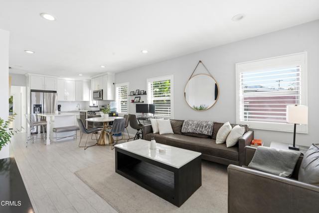 Detail Gallery Image 6 of 34 For 3233 Community Ave, La Crescenta,  CA 91214 - 3 Beds | 2 Baths