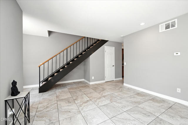 Detail Gallery Image 14 of 48 For 28763 Conejo View Dr, Agoura Hills,  CA 91301 - 3 Beds | 1/1 Baths
