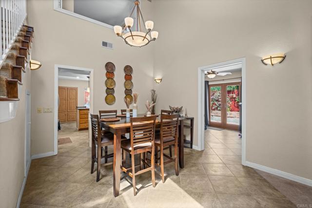 10965 Elderwood Ct, Scripps Miramar CA: https://media.crmls.org/mediaz/d7ab3951-33c4-4df9-9a19-05e6b1c36dae.jpg