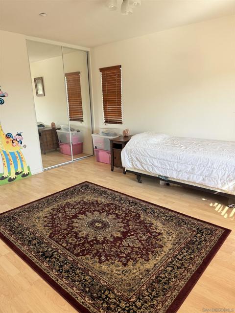3177 Katharine Dr, Escondido CA: https://media.crmls.org/mediaz/d7ab6239-453d-462c-85a2-b52ac163748f.jpg