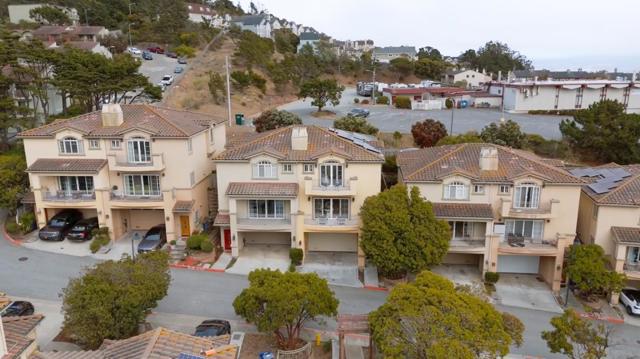 811 La Montagne Place, South San Francisco CA: https://media.crmls.org/mediaz/d7ab787e-dd52-4b5e-bce9-6ae8155d4f4d.jpg