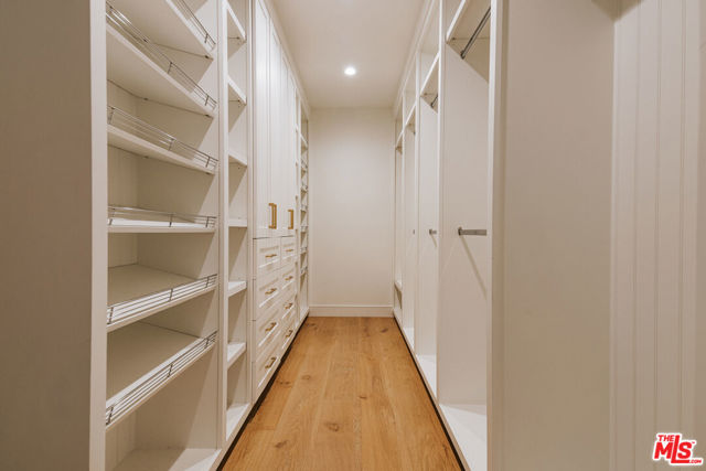 16021 Northfield Street, Pacific Palisades CA: https://media.crmls.org/mediaz/d7ab796b-dccb-4280-96c2-547ae2b49102.jpg
