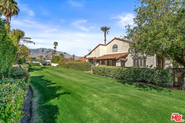 62 Calle Solano, Rancho Mirage CA: https://media.crmls.org/mediaz/d7ac83ad-c603-4053-840c-6904c7c9272f.jpg