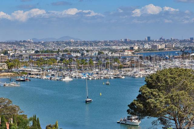 3016 Rogers Street, San Diego CA: https://media.crmls.org/mediaz/d7ac8736-4576-44d1-9997-b0cc98efd9bd.jpg