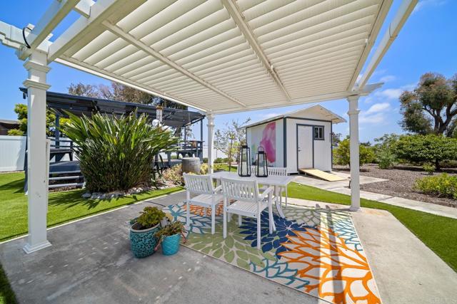 3923 San Pablo Avenue, Oceanside CA: https://media.crmls.org/mediaz/d7aec7ca-1812-4a42-b092-40eb6bc2f92b.jpg
