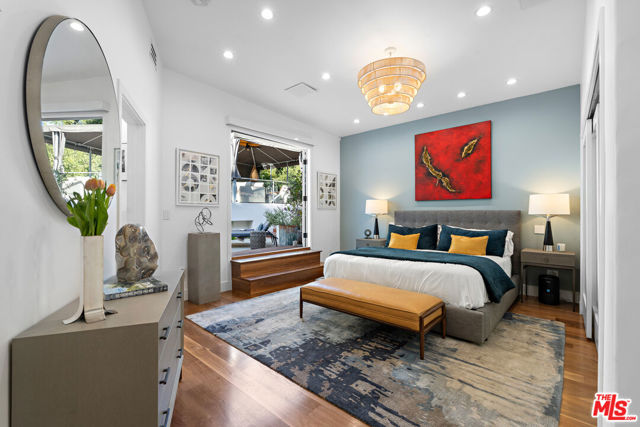 8701 Wonderland Park Avenue, Los Angeles CA: https://media.crmls.org/mediaz/d7afabcc-c666-4454-bf86-c4bdbcf111af.jpg