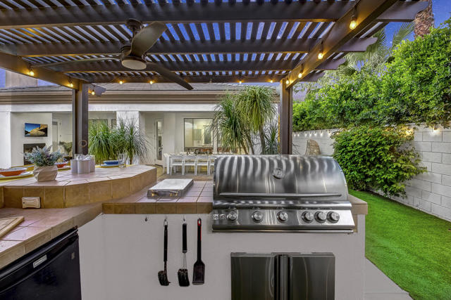 48668 Stillwater Street, Indio CA: https://media.crmls.org/mediaz/d7aff34c-9924-453a-9b07-585103a19e32.jpg