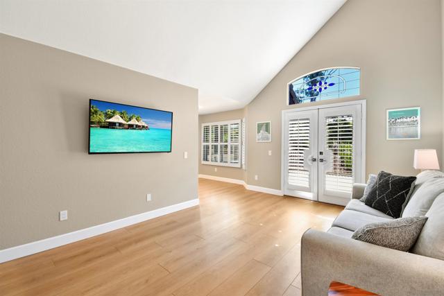 13957 Royal Melbourne Sq, San Diego CA: https://media.crmls.org/mediaz/d7b04765-d175-4623-a912-0b17938dad11.jpg