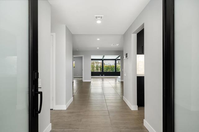79869 Hummingbird Lane, La Quinta CA: https://media.crmls.org/mediaz/d7b0d397-e663-406b-9881-c76e71fc028b.jpg