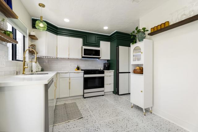 53640 Avenida Rubio, La Quinta CA: https://media.crmls.org/mediaz/d7b193f8-cc77-4ef8-a196-096100a09614.jpg