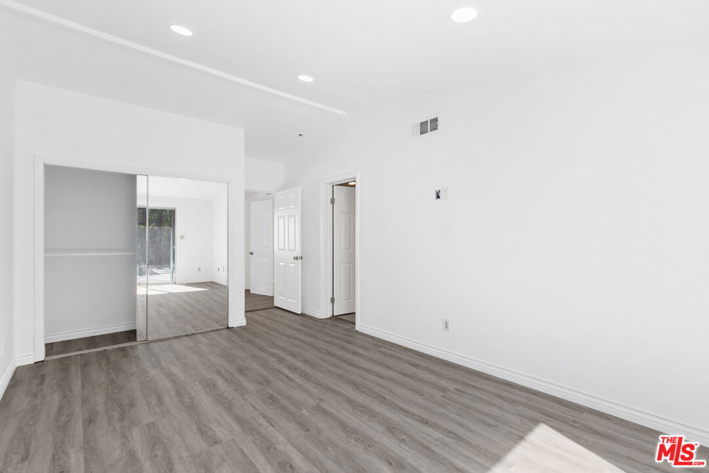 MLS #25616087 image #12