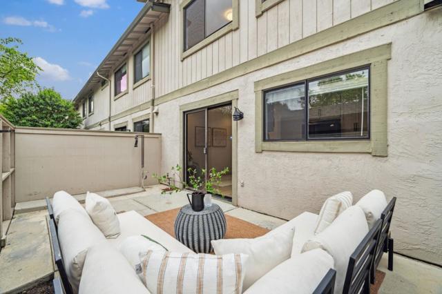 4922 Pony Pass Circle, San Jose CA: https://media.crmls.org/mediaz/d7b303f7-a0df-438d-b54c-e8ddd51c07c2.jpg
