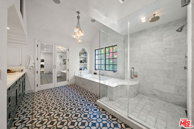 2558 Glendower Avenue, Los Angeles CA: https://media.crmls.org/mediaz/d7b354de-cba5-4db5-a351-45a1ecf1f3f1.jpg