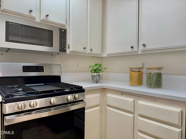 44543 Tarragon Drive, Lancaster CA: https://media.crmls.org/mediaz/d7b37c4a-055d-4119-92f1-fb67d41e4250.jpg
