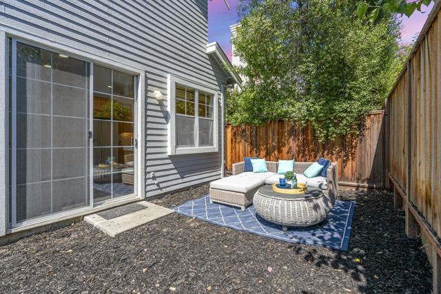 87 Chester Circle, Los Altos CA: https://media.crmls.org/mediaz/d7b3b76b-4b32-46bc-abdc-87980365b24d.jpg