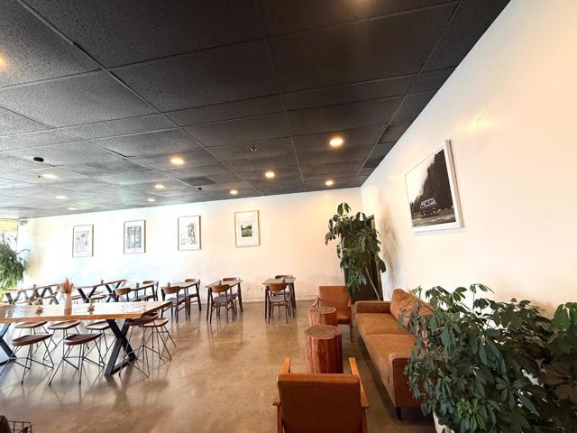 3560 3560 G Street, Merced CA: https://media.crmls.org/mediaz/d7b40ce7-22d5-423d-a1ed-4a6e84c8106b.jpg