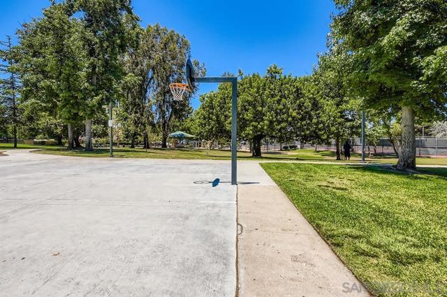 5150 Abuela Dr, San Diego CA: https://media.crmls.org/mediaz/d7b45c2e-b44a-4f65-9660-16c5dc167dda.jpg