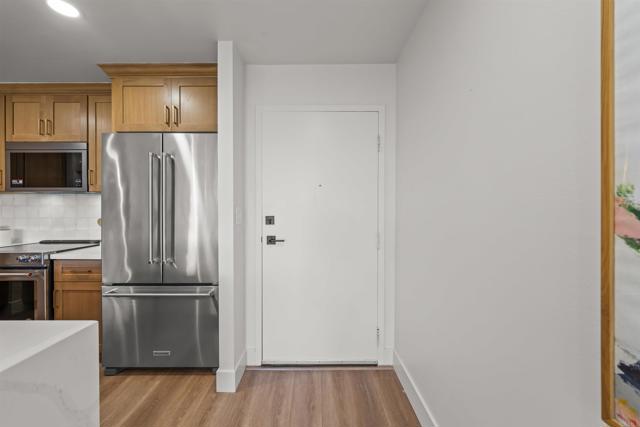 Detail Gallery Image 7 of 48 For 2500 Torrey Pines Rd #305,  La Jolla,  CA 92037 - 2 Beds | 2 Baths