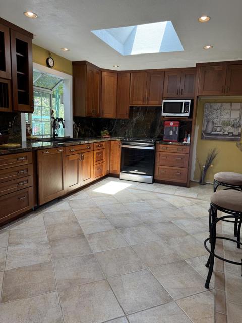 3230 Oak View Lane, Morgan Hill CA: https://media.crmls.org/mediaz/d7b4e51e-216d-41ae-bbcb-dd40edcd7097.jpg