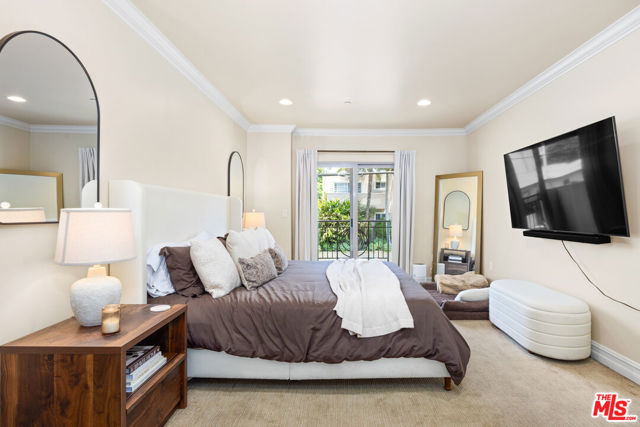 Drew Fenton | 951 Granville Avenue Los Angeles CA | MLS: 7445189 Drew Fenton | 951 Granville Avenue Los Angeles CA | MLS: 7445189